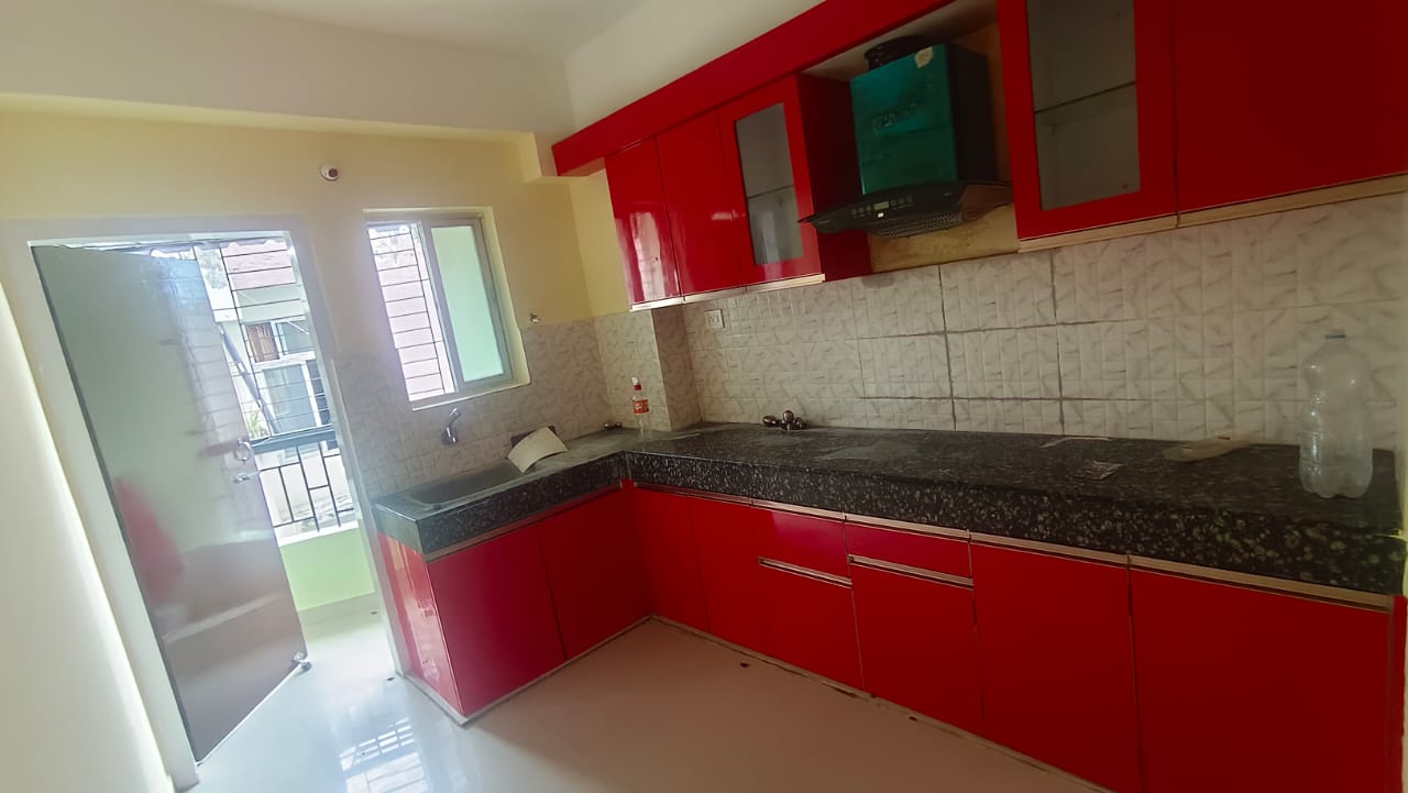 Semi Furnished 3bhk in Hengrabari, Guwahati, Assam, India for Rent